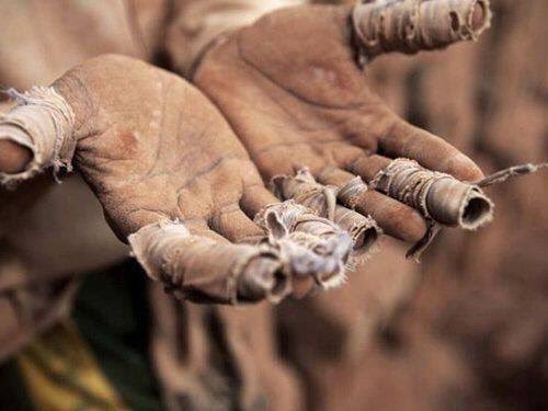 Allah'ım deprem riski olan bölgelerde toprağa sakinlik havaya yumuşaklık ver.. Bize yeni acılar yaşatma..