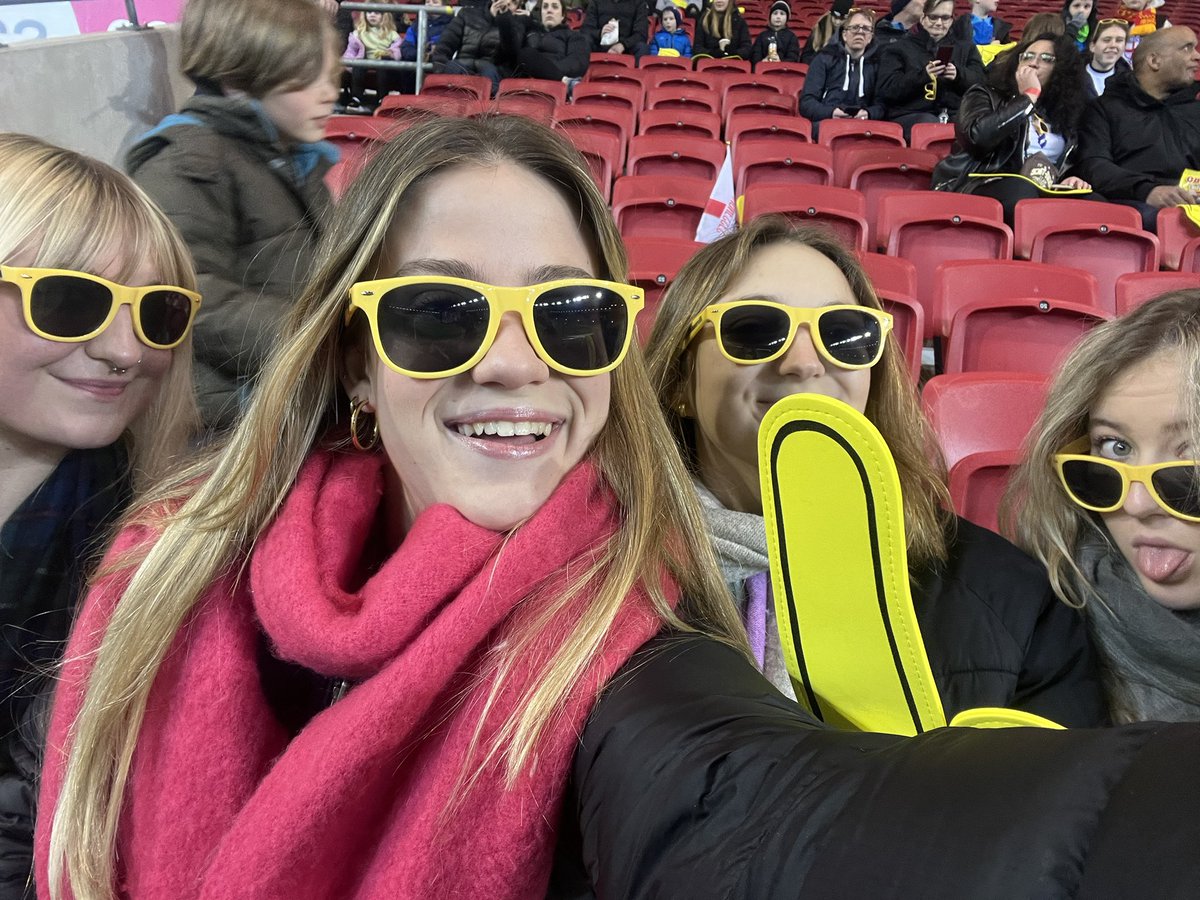 Sophlatin's tweet photo. #cbsfanwall #arnoldclarkcup #lionesses https://t.co/La1xmUVcRw