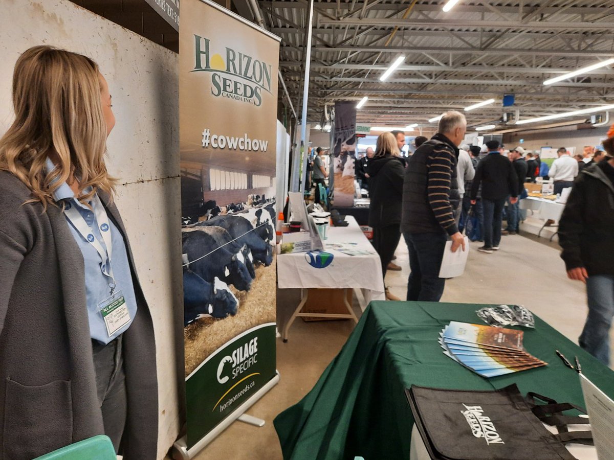 jacquiemacc's tweet photo. #SWODS2023 is packed this afternoon, we’re here until 4:00 with our dealer Kelsey from @TalbotElevators #cowchow #silagespecific @HORIZON_SEEDS https://t.co/BNsf7AHkoN