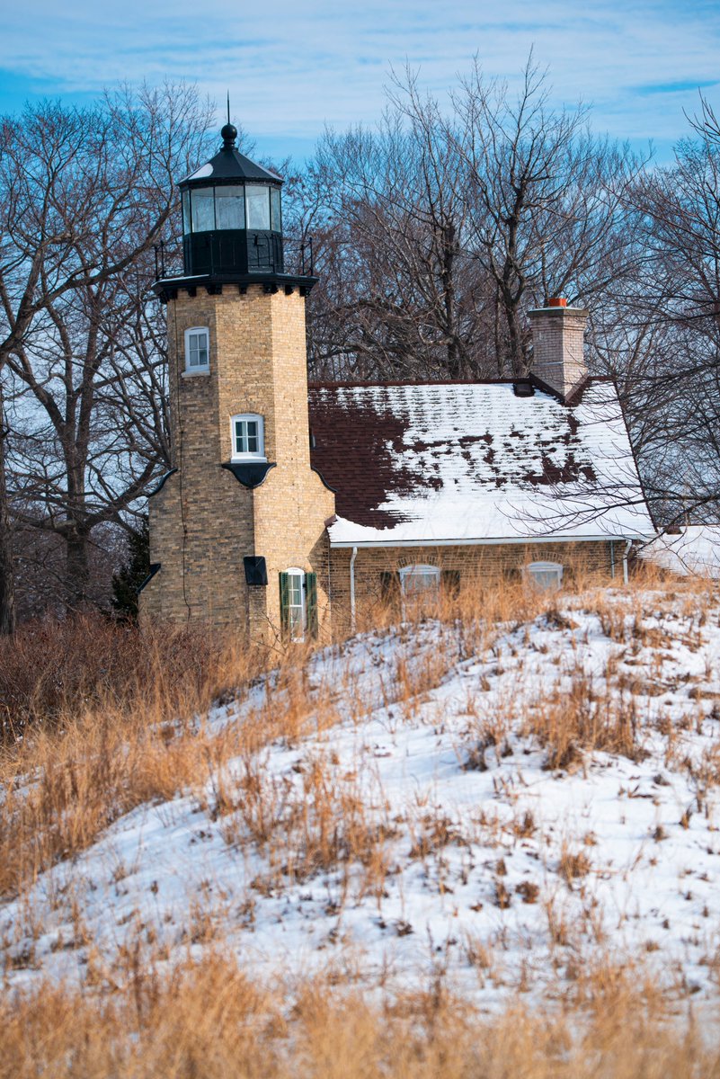 A relaxing scene after snowfall had blanketed the White River area a few days before. #winter #lighthouse #michiganphotographer #snow❄️ #winterdecor #lighthouses #wintersession  #michiganbusiness #nauticaltheme #winterwellness #winterhikes #lighthousephotography #ig_landscapes