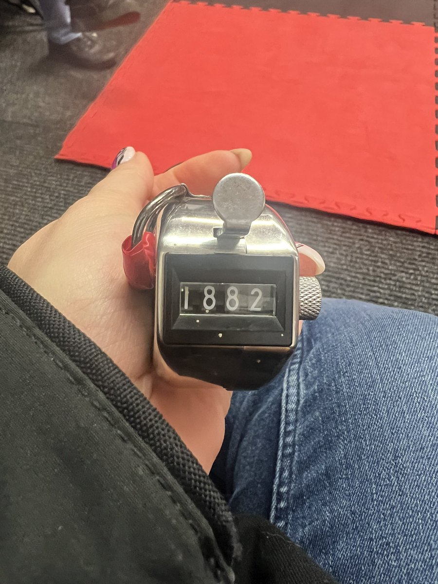 TracyStanbrook's tweet photo. Jacob took part in a charity kickathon tonight at MMA. He completed 1882 above the waist kicks in 45 minutes!  #mma #charity @Southfield4S https://t.co/ijEiZfGc0p