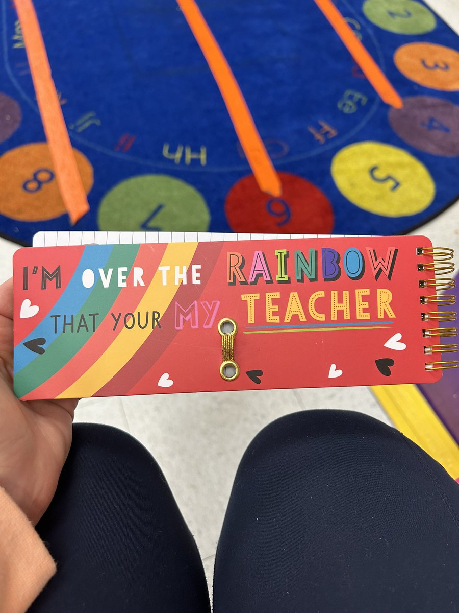 MsKimDoug's tweet photo. @WalmartInc and @Walmart if you are going to mass produce a notepad specifically for teachers you should prob use proper spelling:
Your vs you’re https://t.co/YdmAsOsDvR