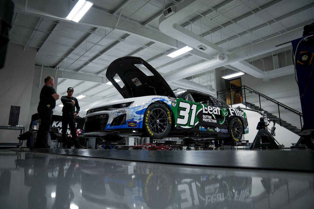 MattKaulig's tweet image. Then ➡ Now. Where it all started. Welcome back @LeafFilter for the eighth-straight season as they make their 2023 debut on the No. 31 Chevrolet starting this weekend at @AutoClubSpdwy! #ThrowbackPics #TrophyHunting 🏆 #NASCAR #PalaCasino400