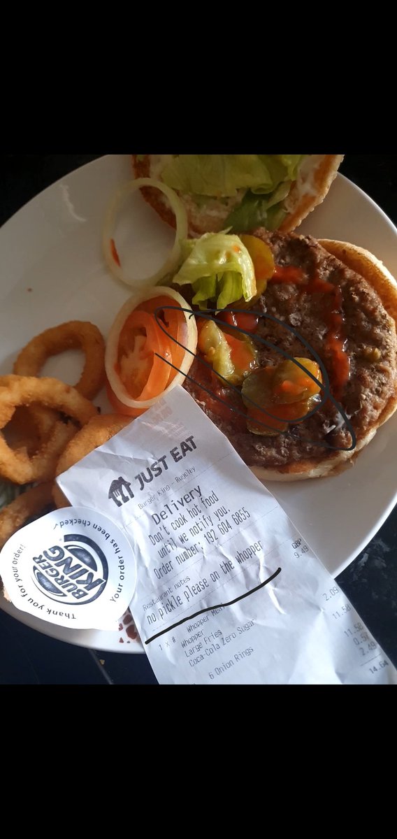 celders23's tweet photo. @BurgerKingUK do you know how annoying this is! Checked by who? #nolunchforme 🥺 https://t.co/L8QBfeSq9F