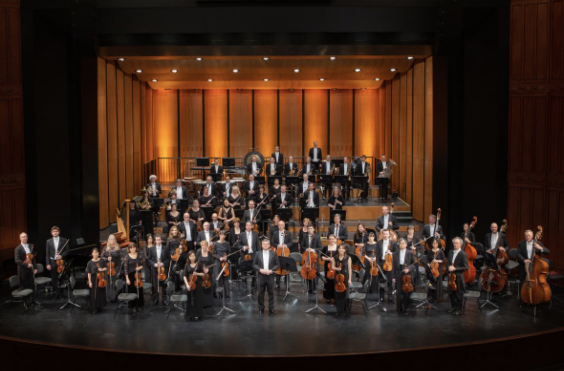 Die #AnhaltischePhilharmonieDessau wird vom Deutschen Musikverleger-Verband e.V. (DMV) mit dem renommierten #Branchenpreis für das beste Spielzeit-Programm der deutschen Orchesterlandschaft ausgezeichnet. @mdrkultur @MDRKLASSIK <a href="/VisitDessau/">VisitDessau</a> @BR_KLASSIK #dessau #dessau