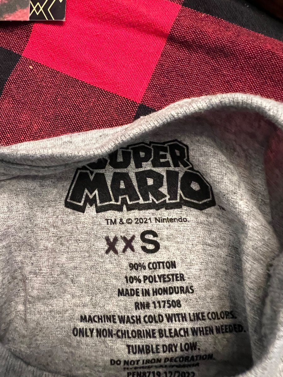 smitty_724's tweet photo. @askjcp I ordered a shirt in size XXS and someone wrote “XX” on a size S shirt in permanent marker that bled through the back, and sent that. Can you resend the correct size? https://t.co/qnSRZZ6fQU