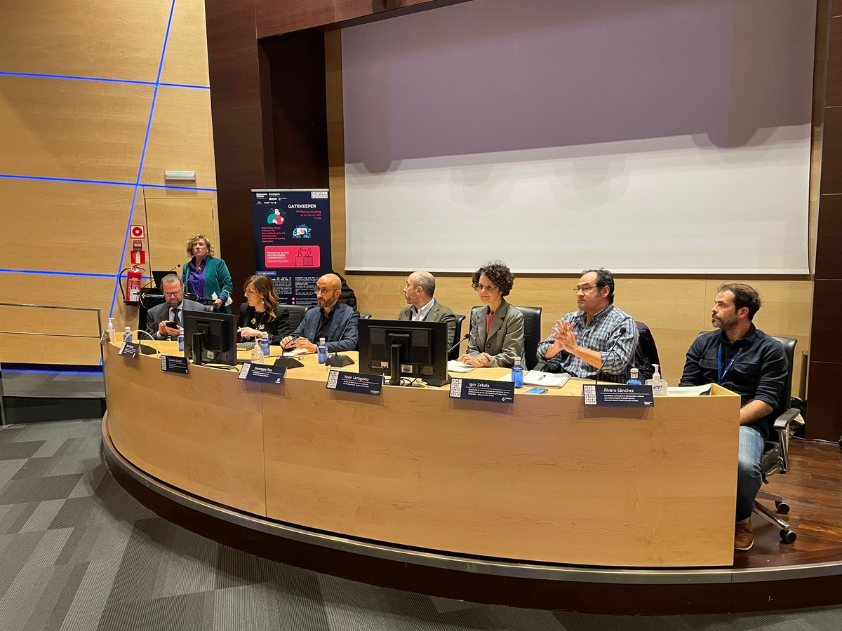 GATEKEEPER_EU's tweet photo. Thanks @gfico to moderate a roundtable with #european municipalities to explain the success of #GATEKEEPERproject as a reference for implementing digital transformation in #health and #socialcare by using new technologies #AI #BigData #Innovation https://t.co/SS8vpuLOHM
