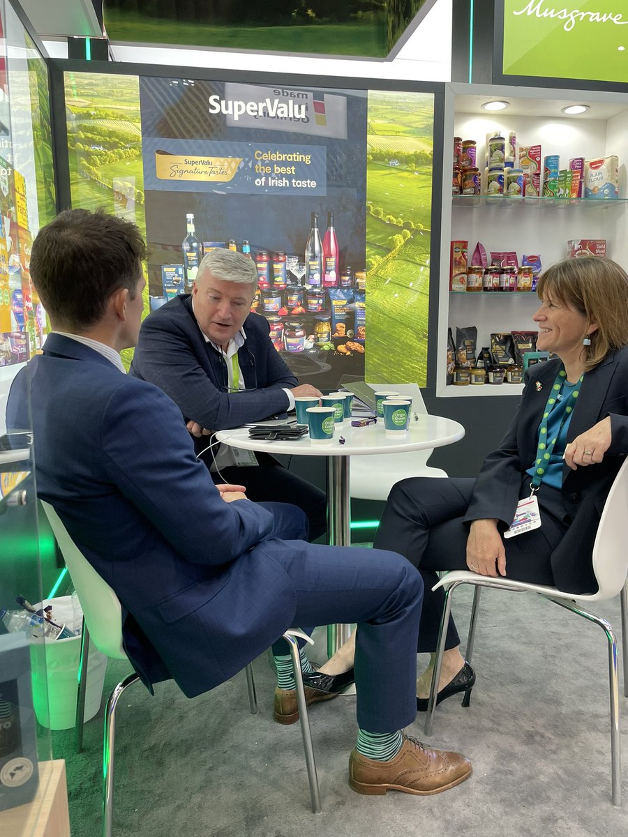 It was great to meet so many @Bordbia clients at @Gulfood. Such strong trade between 🇮🇪 and 🇦🇪 on food, especially dairy. #OriginGreen #SustainableFood 
👀Amazing stat: there are more Irish food products on shop shelves in the 🇦🇪 than any other country outside of 🇮🇪 and 🇬🇧! 👀