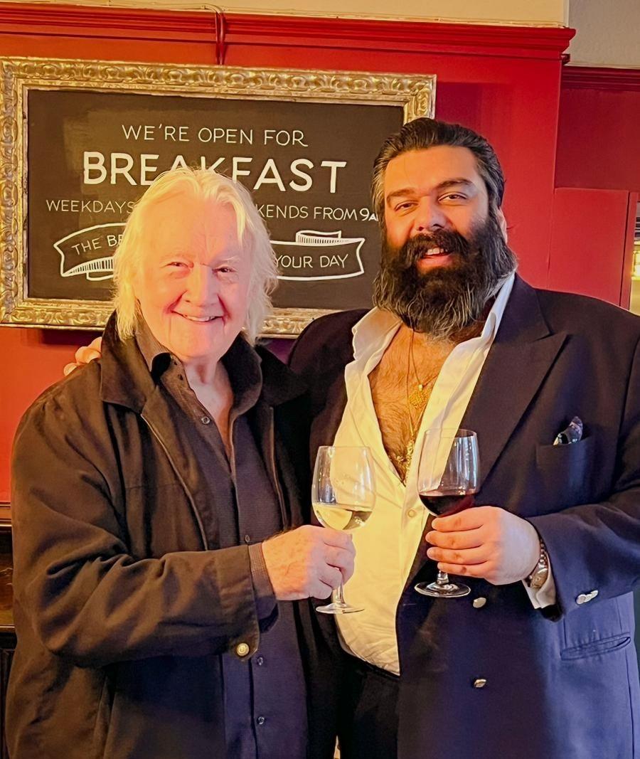 >Caption Comp: Great Prize