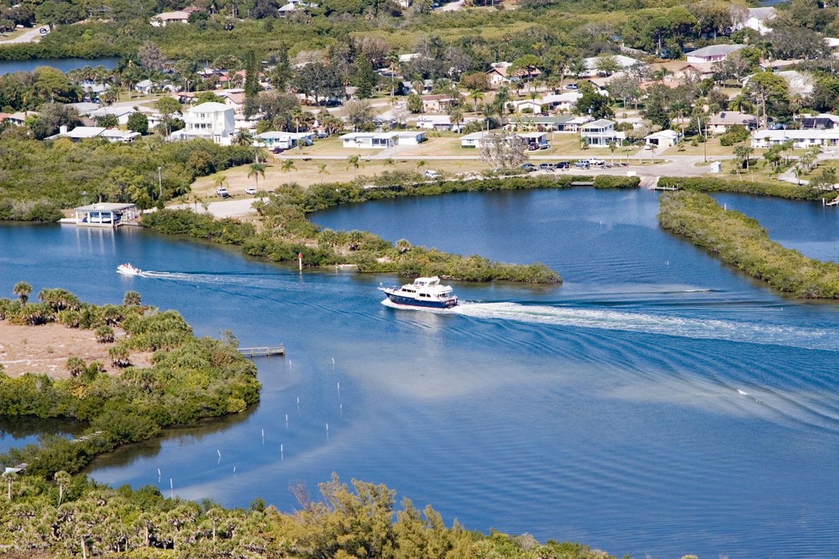 veniceflagent's tweet photo. South Venice Civic Association beach ferry, and boat launch. #venicefl #veniceflorida #boating #boats #intracoastal #caspersen #caspersenbeach #venicebeach #boatferry #waterfront #florida https://t.co/xq209SEPHf
