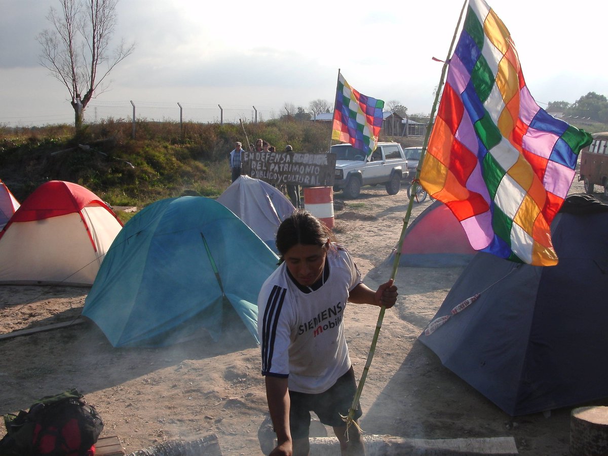 Red__Accion's tweet photo. A 13 años del acampe de Punta Querandí: un desafío a los negociados inmobiliarios

En 2010 #PuntaQuerandí defendió el territorio sagrado, que #EIDICO quería convertir en un amarradero para yates de barrios privados de #Tigre y #Escobar. https://t.co/9jEonQdW04 Por @puntaquerandi https://t.co/Jx1sZX0ke2