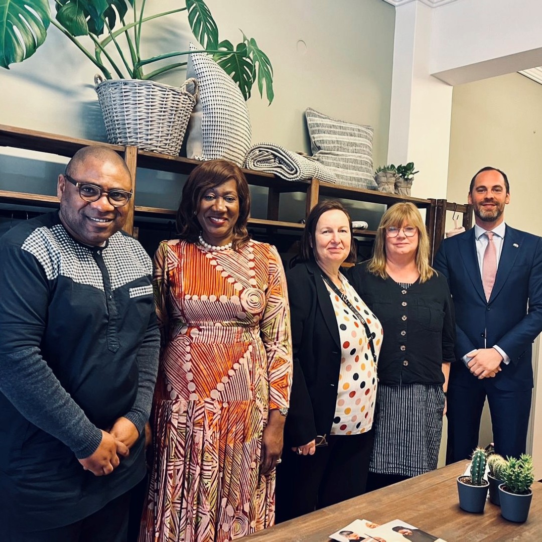 NLinGreece's tweet photo. Today the Ambassadors of 🇳🇱 and 🇳🇬 jointly visited https://t.co/TaN0Dbo8Cv, a sewing business with the goal of bringing freedom into the lives of women who have experienced exploitation &amp; abuse. Through training and employment, it provides opportunities to rebuild their lives. https://t.co/ccAhxQXqqt