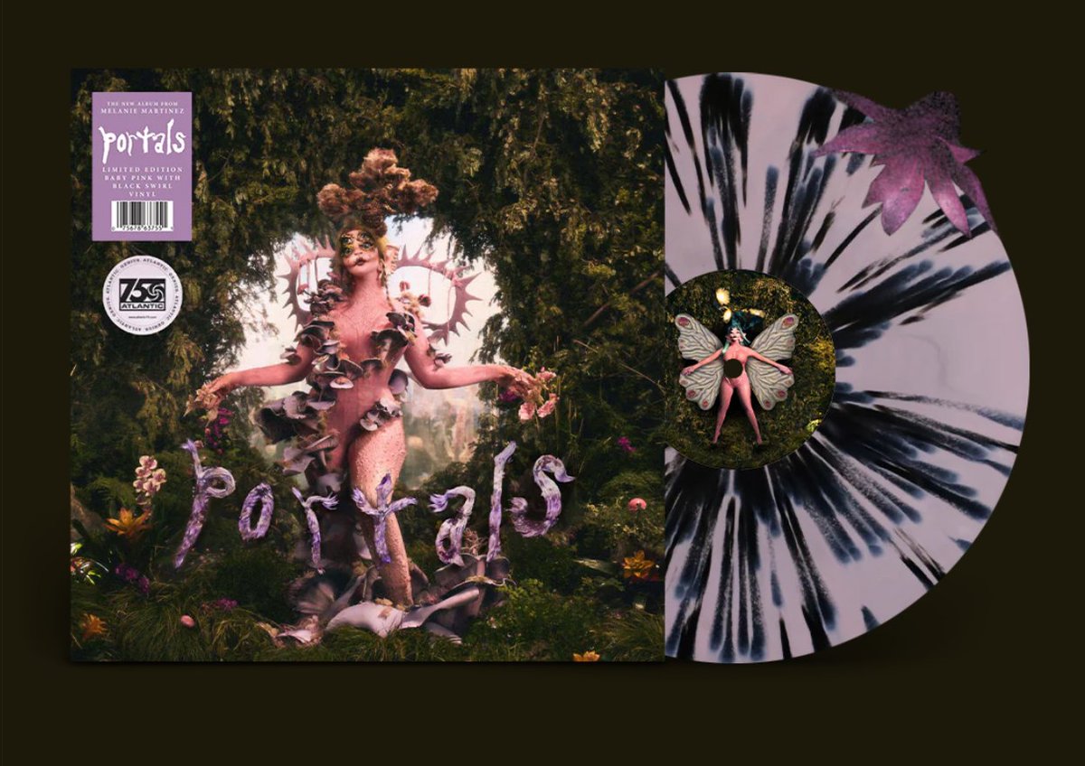 melaniesdailybr's tweet photo. 🚨 NOME E CAPA SÃO LANÇADOS OFICIALMENTE

Agora é oficial, apresentamos  a todos fãs da Melanie Martinez o seu mais novo álbum: PORTALS. https://t.co/4LIVDaiDrb