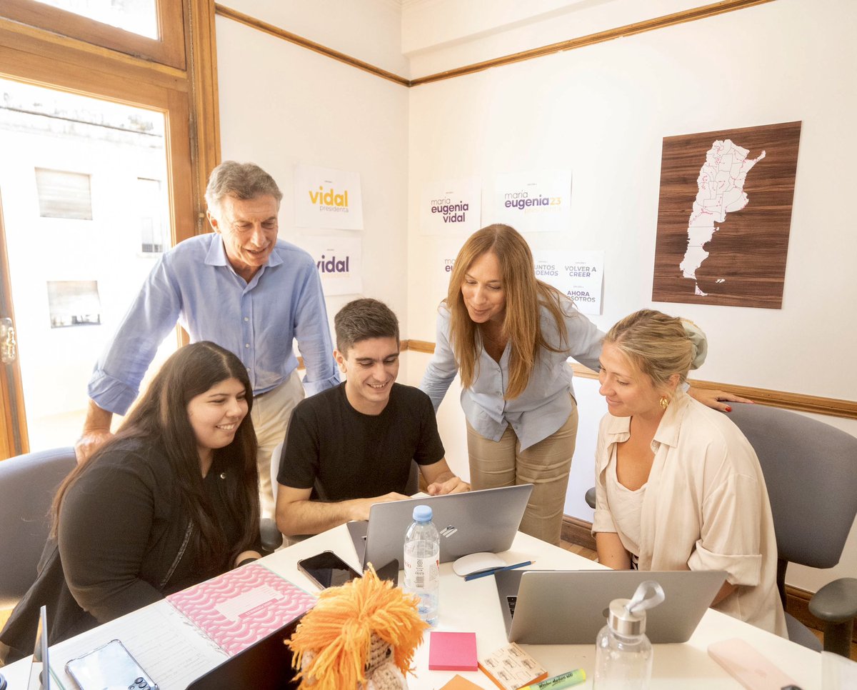 mariuvidal's tweet photo. Gracias Mauricio por acompañarnos hoy y por confiar siempre 💛

SÉ QUE SE PUEDE, porque creo en nuestro equipo, creo en mi país y creo en los argentinos. Vamos a recuperar el futuro. https://t.co/UUx3PUmEB3