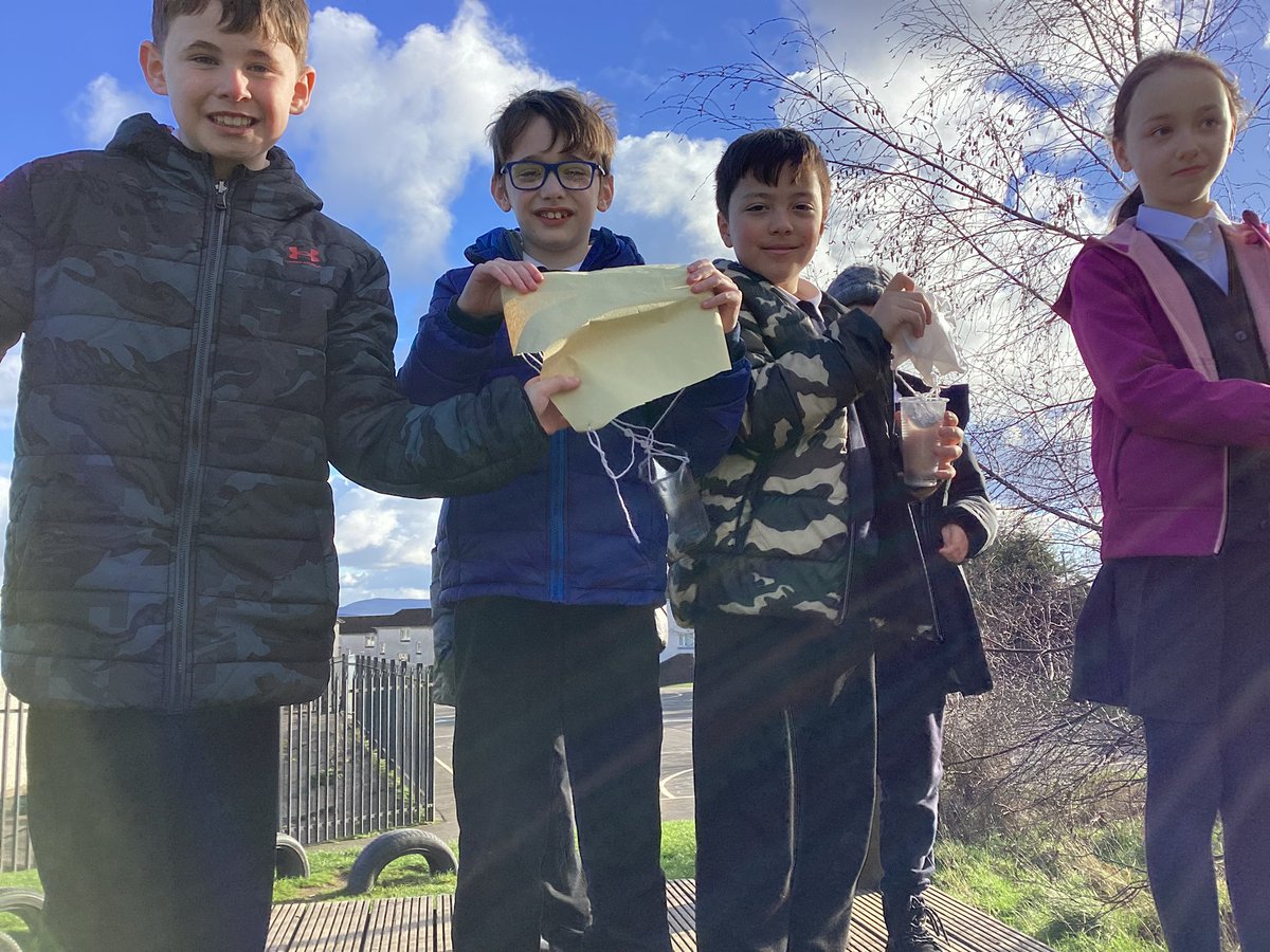 MrsJamiesonCPS's tweet photo. We have been learning about air resistance. This afternoon we made parachutes to test the air resistant qualities of different materials. https://t.co/CV5di4j8w9