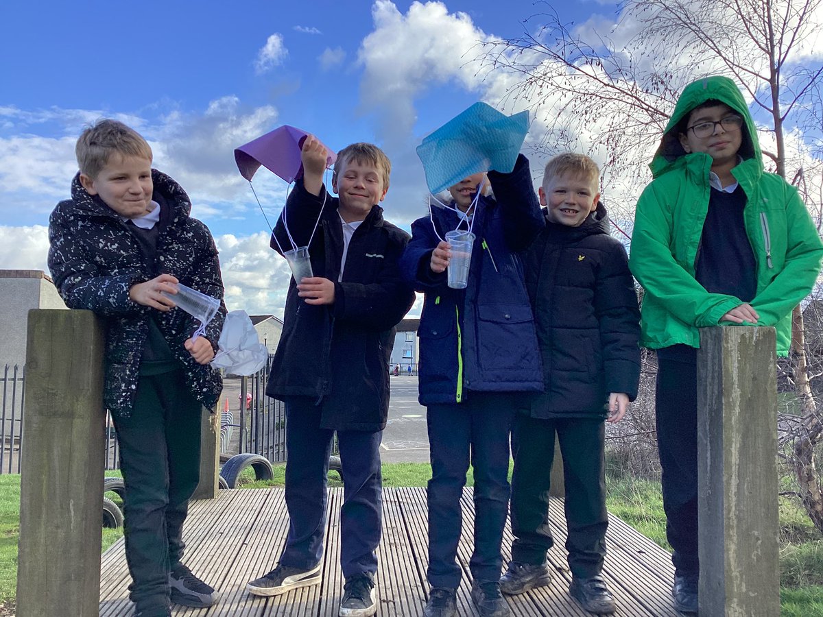 MrsJamiesonCPS's tweet photo. We have been learning about air resistance. This afternoon we made parachutes to test the air resistant qualities of different materials. https://t.co/CV5di4j8w9