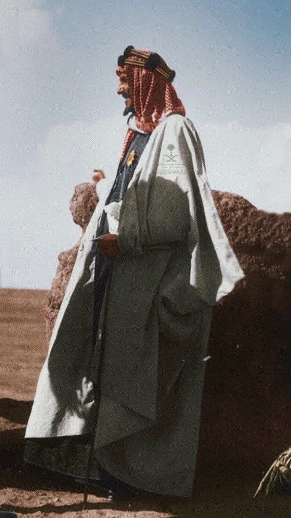MS_Lujainm's tweet photo. " ثلاثة قرون من العز والفخر "
22 فبراير ذكرى يوم عظيم رُفعت فيه راية التوحيد🤍🇸🇦
 #يوم_التاسيس_السعودي_2023 https://t.co/wyTeyREjvC