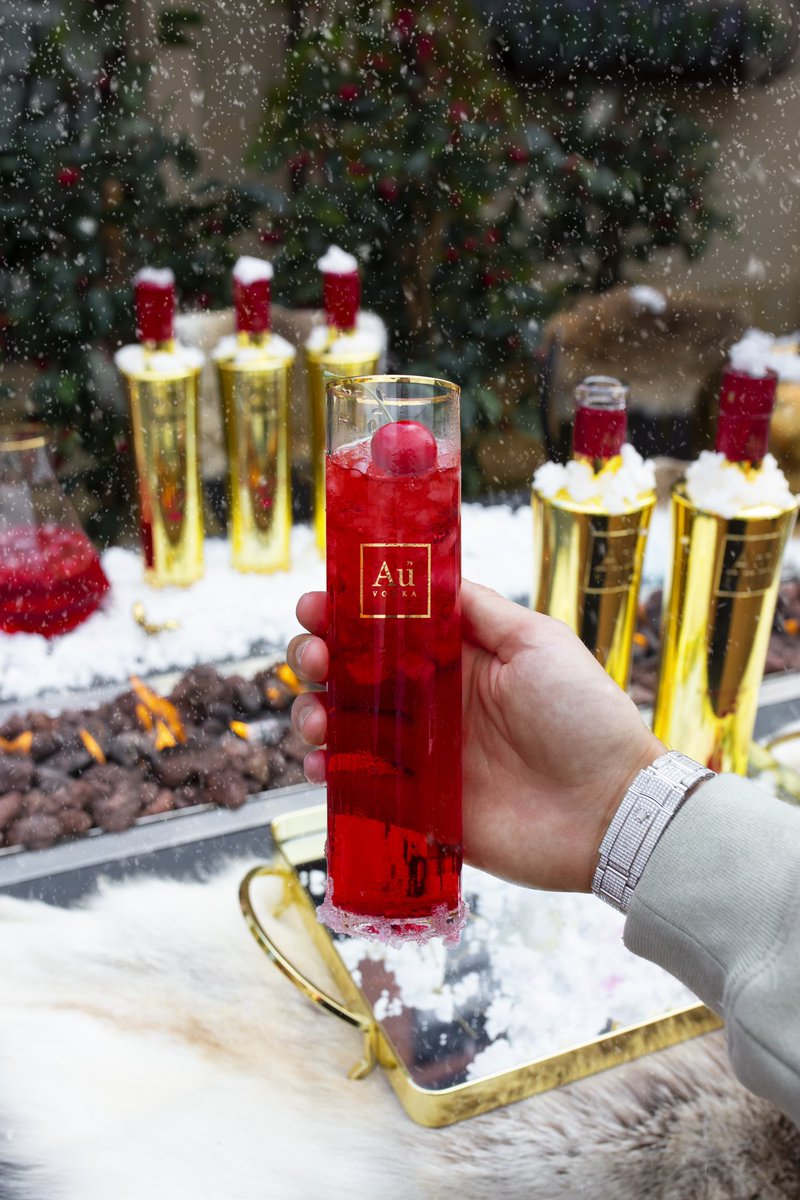 AuVodka's tweet image. WIN a Case of Au Vodka Red Cherry!🍒🏆

To Enter Simply;
⁃Follow our page @AuVodka
⁃Retweet this with #AuVodka 

Good Luck!🙌