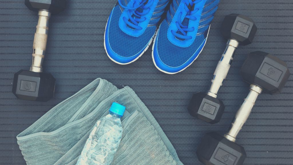 CoupleMoney's tweet photo. Do you feel you’re too busy to keep up with your health goals for this year? Check out this easy and effective way you can adopt healthy habits even if you're a busy parent! https://t.co/Yykh64YfnI https://t.co/DgDf5Nzhpe