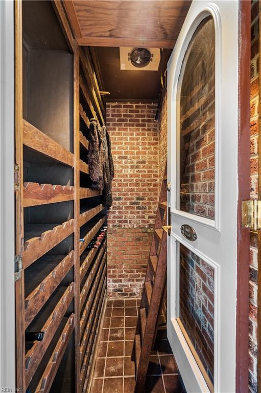 RWRealtyCo's tweet photo. In the heart of Ghent sits 530 Mowbray Arch, a divine treat for city living!

📍530 Mowbray Arch, Norfolk, VA 23507
📞 Holly Fisher, Rose &amp; Womble Realty
🏡 https://t.co/msDh0HwjmB https://t.co/COFMS3AbRZ