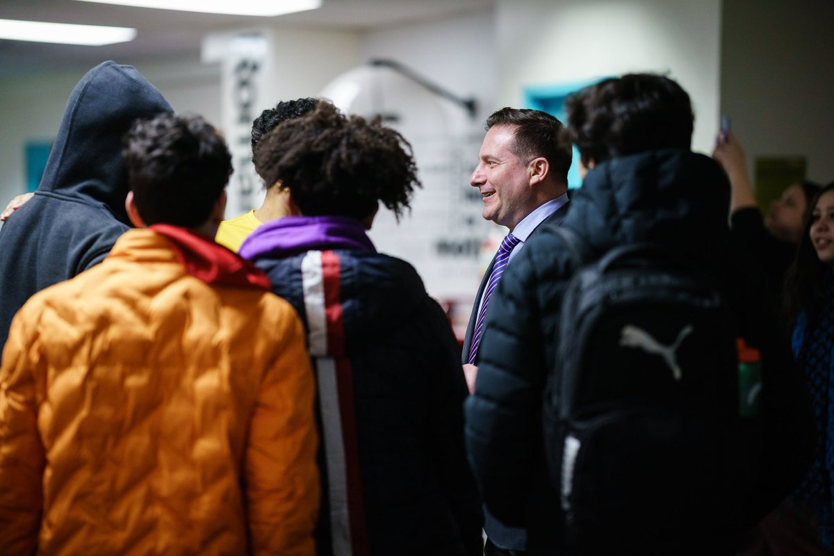 marcomendicino's tweet photo. Today's youth are tomorrow's leaders.

Through @DODbasketball, Beverly Jacques is providing St. Leonard youth with a sense of belonging, mentorship programs and healthy lifestyle habits that enable them to make smart choices for their future. https://t.co/yavRw7sPWj