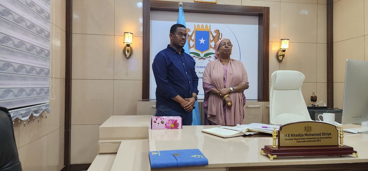 BadefFoundation's tweet photo. BADEF organisation meets with the Ministry of Women &amp; Human Rights for the Federal Government Somalia! We fully support the objectives and mission of the Ministry. It's great working under the brains leading the path to enhance human rights in Somalia. Thank you! https://t.co/YZsMIkjr9D
