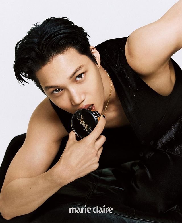 EXOGlobal's tweet photo. [OFFICIAL] 230222 #KAI Instagram Update
https://t.co/pPKuy7P0QX

“@.yslbeauty
@.marieclairekorea
#.입생로랑뷰티 #.입생로랑쿠션 #.꾸뛰르에디션 #.yslbeauty”

#EXO #엑소 @weareoneEXO https://t.co/7FGYNL1exq