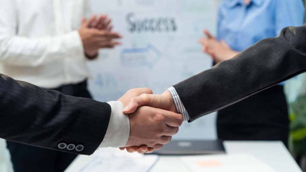 PCSCE's tweet photo. Develop your negotiation strategy with hands on learning in our online Effective Negotiations Certificate program. Learn basics, strategies, and skills through the lenses of psychology and personality. Register at https://t.co/AMtmFGq4ju
#negotiations #training #online #modules https://t.co/DzdWtbDD7j