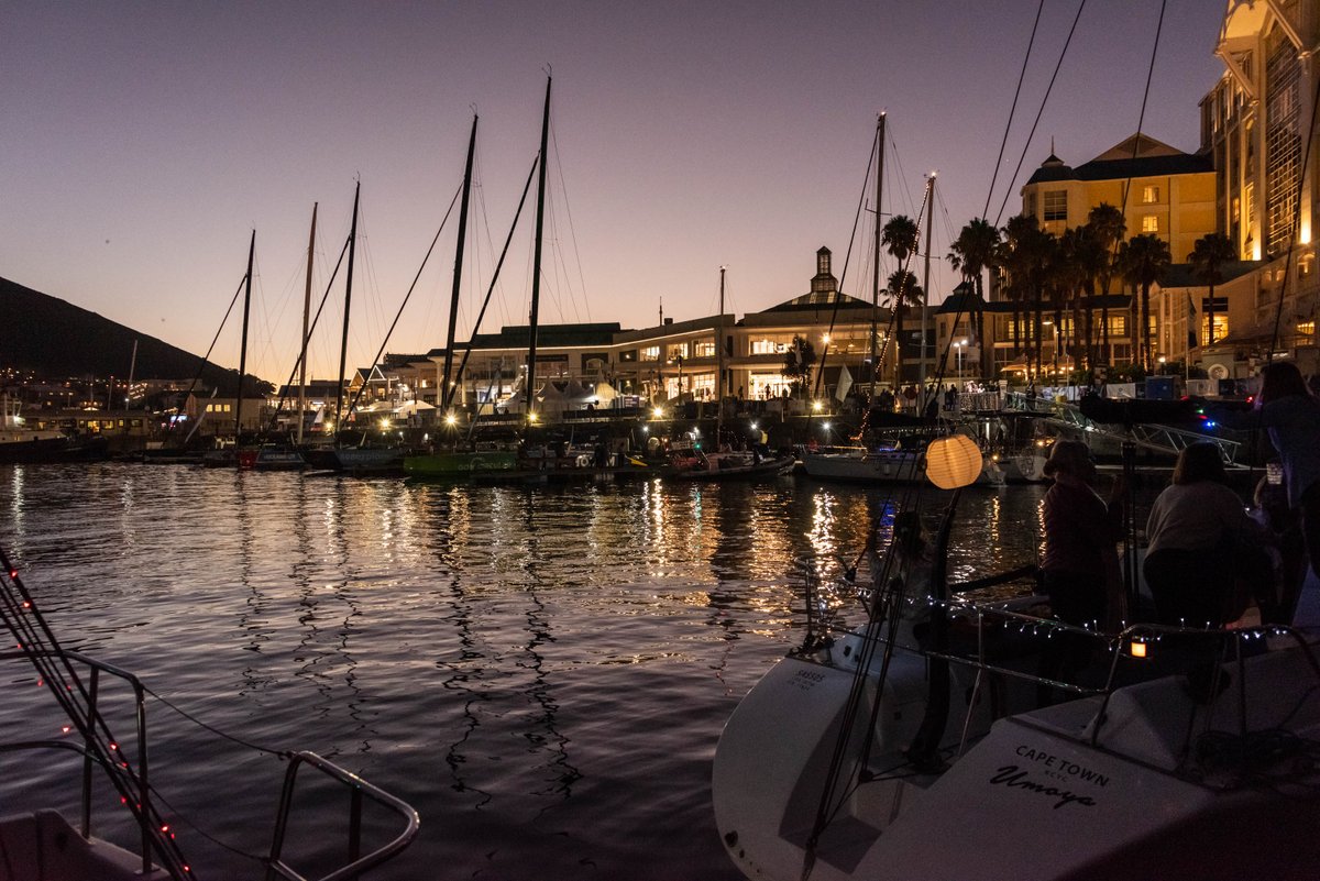 ⛵ Some of our local sailors from RCYC popped around to <a href="/VandAWaterfront/">vandawaterfront</a> for a mini-lighted boat parade ✨ Rainbow Sound Marimba Ensemble welcomed them with some spectacular music 📸 ImageMundi 
#theoceanrace #imoca #boatparade #capetown