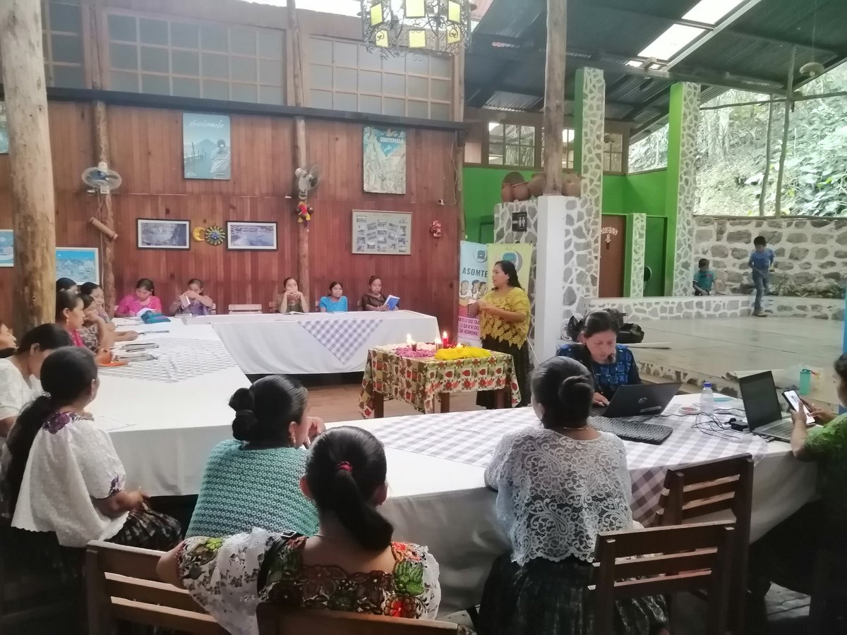 asomtevi's tweet photo. Consejo de mujeres de Lanquin participan activamente en la comisión municipal de la mujer para la implementación de la política pública municipal.
#asomtevi
#CaminoVerde https://t.co/uUtowC4qFq