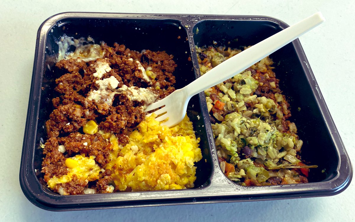 Yummyasa_'s tweet photo. 🌟Its wednesday my dudes, AGHHH🌟

Day #3 of #Factor_ meal prep. 
Red chile ground beef tamale bowl https://t.co/pg8nYqJqvS