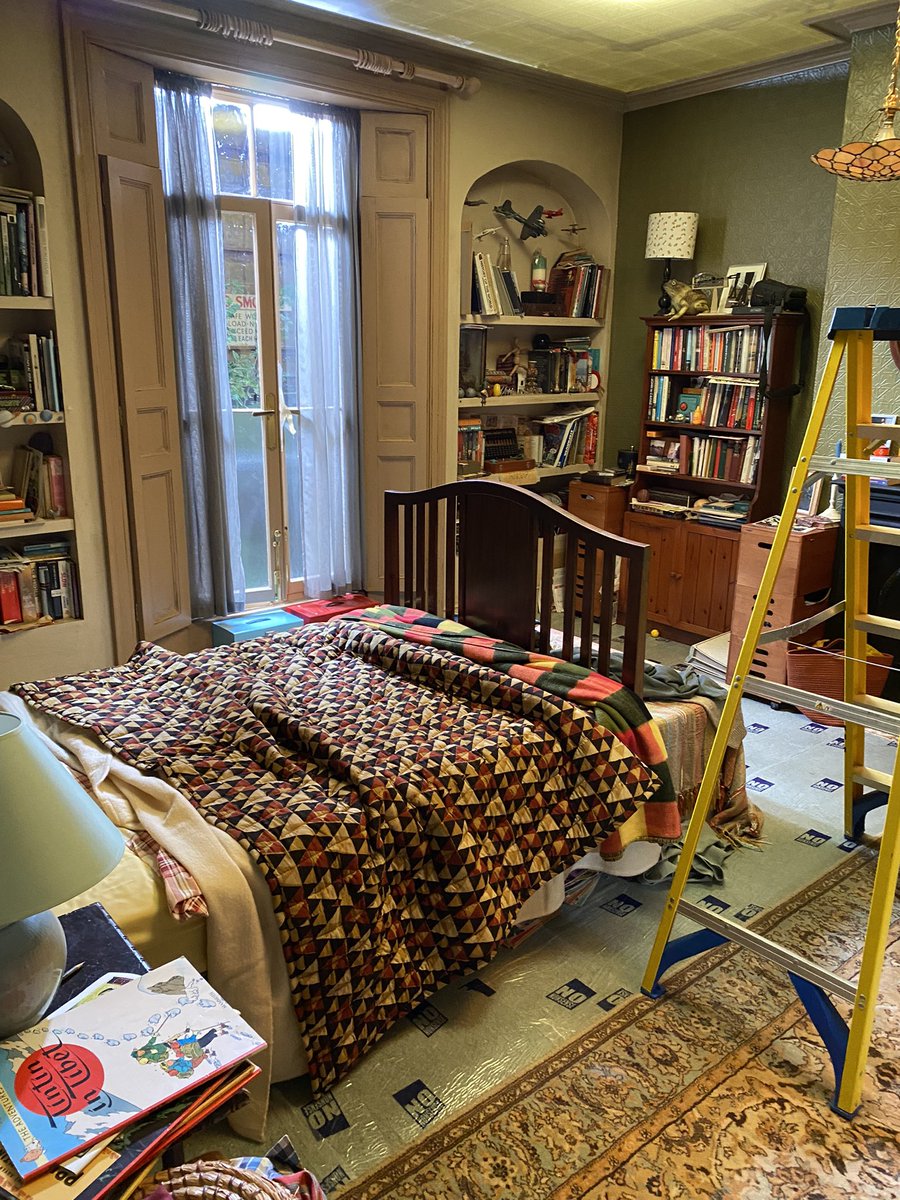 JonathanAStroud's tweet photo. Fancy a peek inside Portland Row? In August 2021, I visited @EalingStudios, where @FictionComplete and @NetflixUK had built Lockwood’s house in an amazing feat of design. Here are the front hall, the living room, the upstairs landing and George’s bedroom. Enjoy! #lockwoodandco https://t.co/WmU1ZABvLU