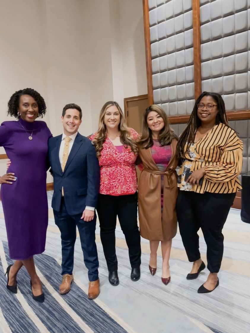KaileyLatham's tweet photo. Such an honor returning to #CronkiteNation to see @GayleKing become the 39th recipient of the Cronkite Award. Well deserved!!👏🏾 Lots of fun connecting with former instructors, colleagues and bosses. Should have taken more pics, but TOO many laughs! @Cronkite_ASU https://t.co/I4R9iOCLKc