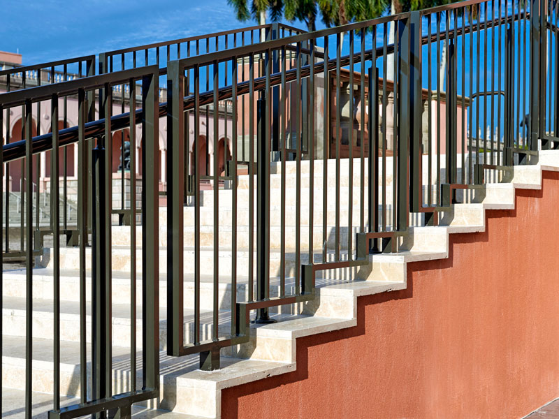 craluminum's tweet photo. Transform your home into a stunning oasis with our elegant and sturdy aluminum railings! 🌟✨ Our top-of-the-line railings offer the perfect blend of beauty and security for any setting. Elevate your space today! #AluminumRailing #HomeDecor #QualityCraftsmanship https://t.co/lAw4do6Oo4