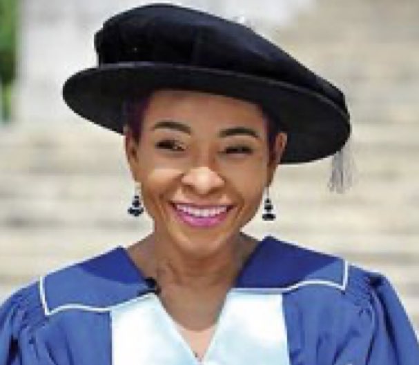 kimheller3's tweet photo. Challenging white supremacy is a blood sport 💔💔💔 especially if you are a black woman.

The People’s Vice Chancellor has learnt that disrupting whiteness will be punished 

@FabAcademic all the best🙏🏽 in the end history will judge you well 

#phakeng https://t.co/zU7lQs0fZf