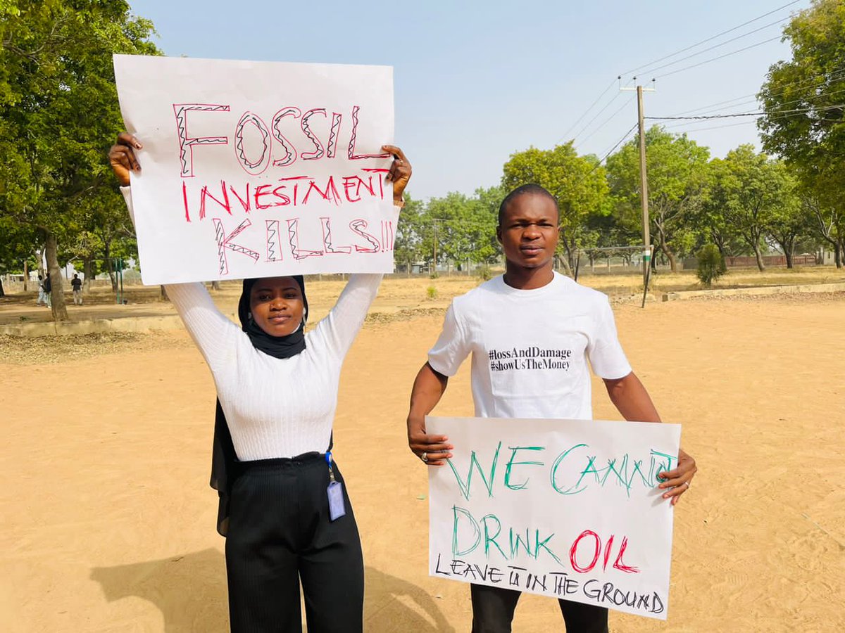 AbdulbasitSMik1's tweet photo. The moment is now to take action on fossil fuels. Our earth needs to make the transition to a cleaner, more sustainable future.
#FossilBanksNoThanks, #YesSolar #CleanEnergyCleanFuture #RiseUpMovement https://t.co/Ji9cJYSEaI