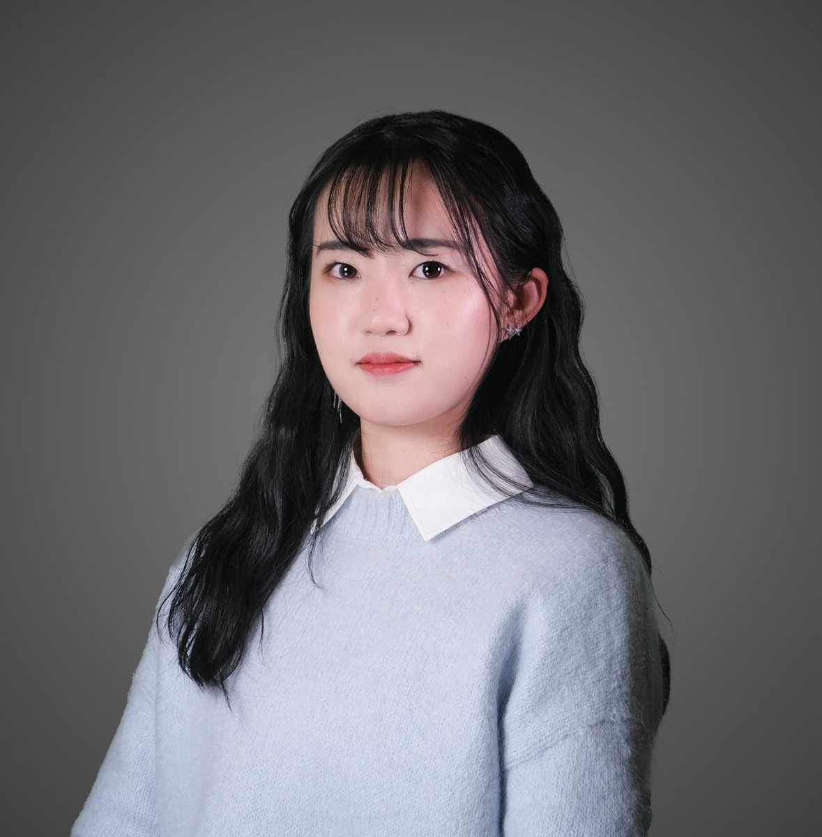 umdgeography's tweet photo. GEOG PhD Candidate Yiming Zhang has won an Outstanding Student Presentation Award from @theAGU for her #AGU22 research presentation on the mapping of temporary roofs in Puerto Rico after Hurricane Maria. 

Congrats, Yiming! 🥳 https://t.co/9RgwD1DGe2