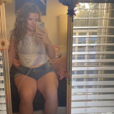 _xxLyric's tweet photo. #NewProfilePic https://t.co/zdrlCDYAQx