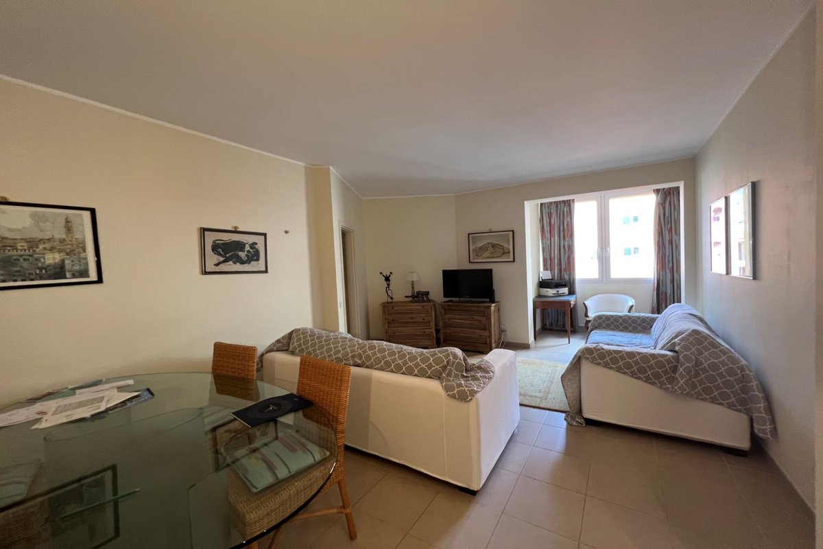 AFIMMonaco98's tweet photo. 2-ROOM APARTMENT FOR RENT! 🙌🏼

We have a newly furnished #apartment of 63 sqm that is soon available to be #rented. 

Monthly rent: €4.300 + utilities 

Contact our team! +377 97 97 87 87

#montecarlo #monaco #realestate #monacolife #afim #monacorealestate #forrent #rental https://t.co/o75tBjDFad