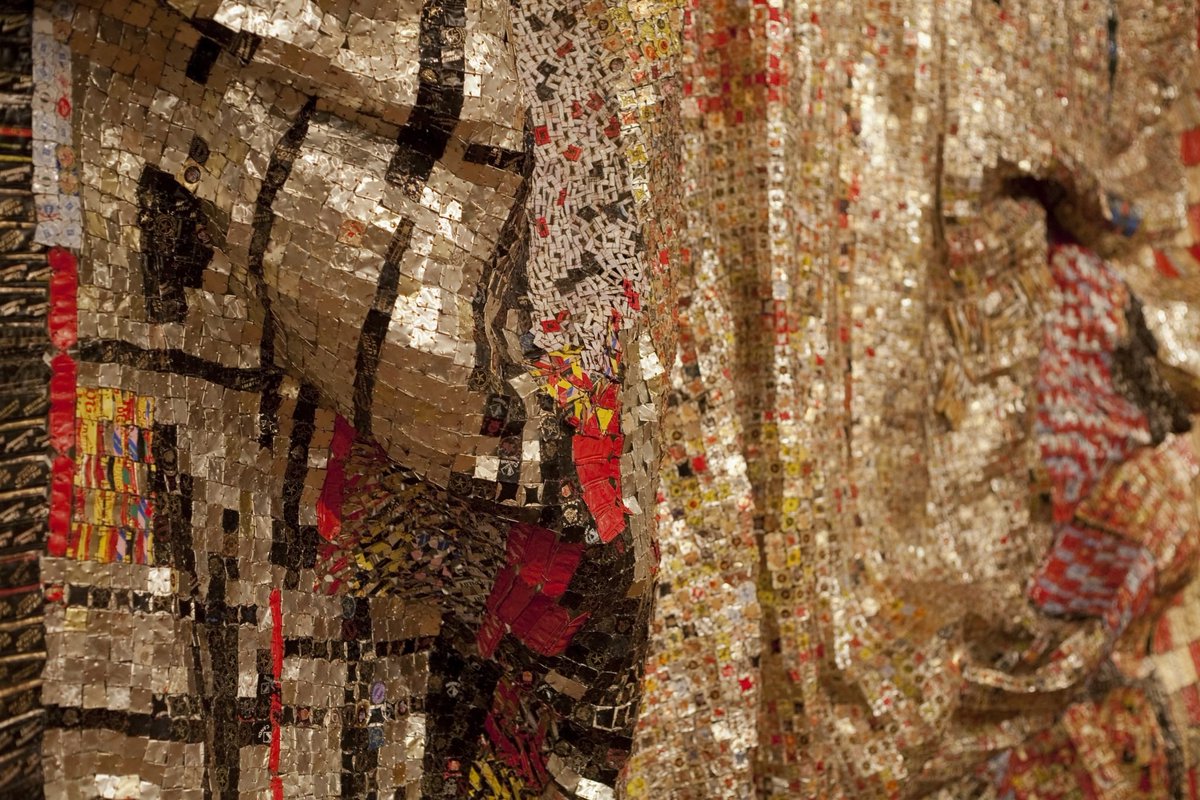 ArtReview_'s tweet photo. El Anatsui to create Tate Turbine Hall commission https://t.co/Iq4a9pIs6k https://t.co/aIkdhIfpms