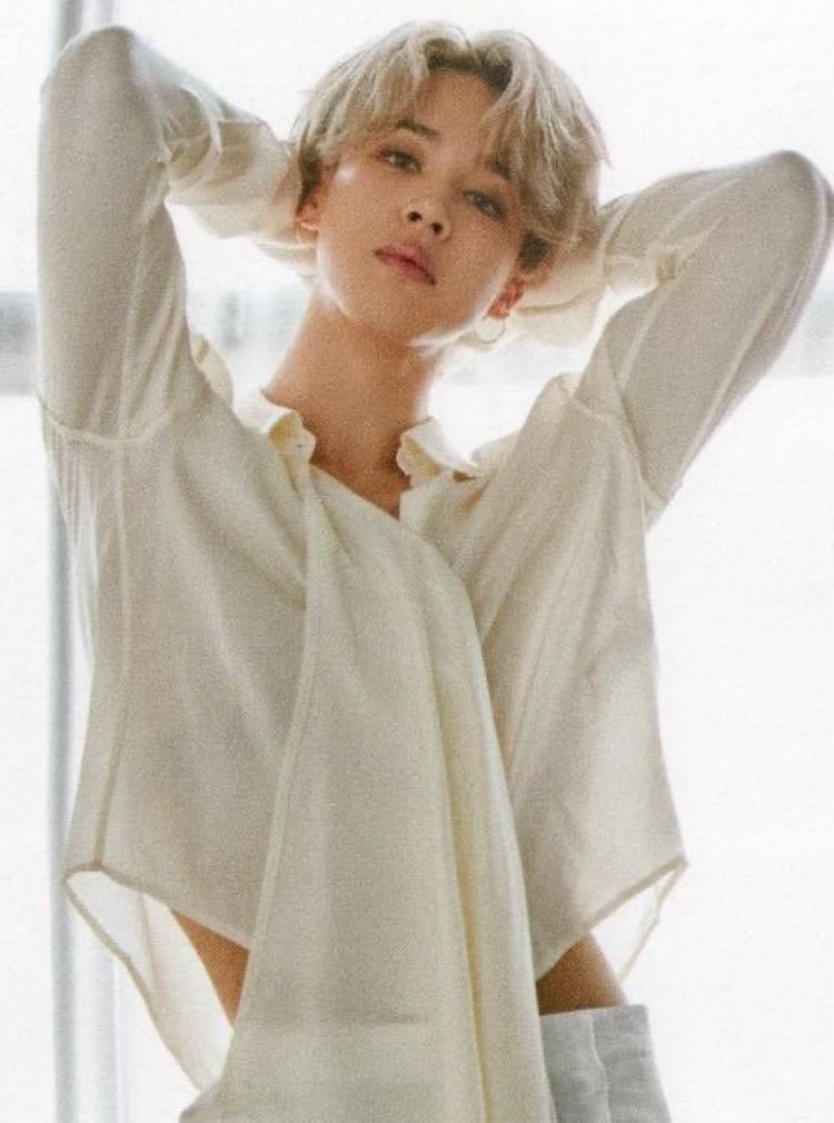 onlyparkmimi's tweet photo. hardware.           software. https://t.co/FTbZvGPJ3q