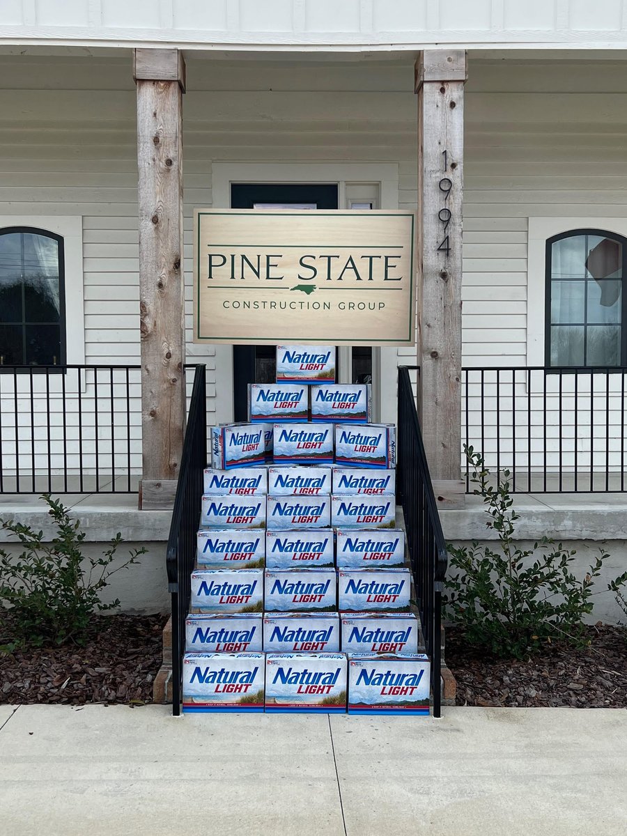 Adaptive tweet media