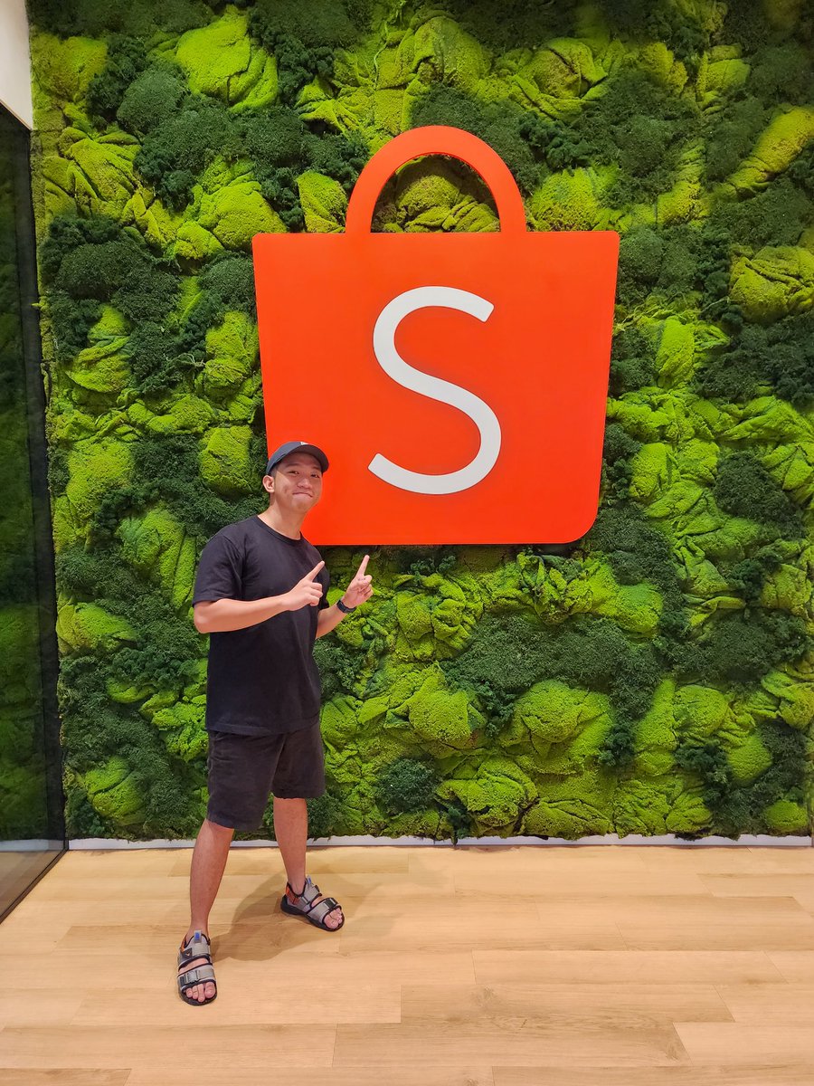 EngineerDoctora's tweet photo. Day 1. #LifeAtShopee charot https://t.co/iVA5csRGaf