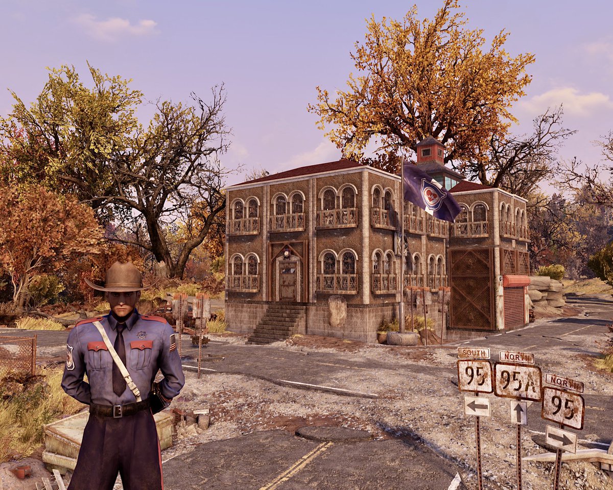 ranger_houston's tweet photo. My in-progress Responderโs Patrol Station. This is just a rough build to get the layout and shape. Gonna adjust some things and finish it tonight.
#Fallout76 #Fallout #Responders #Five0Responders #Morgantown #Falloutcamp https://t.co/j420gt4B5w