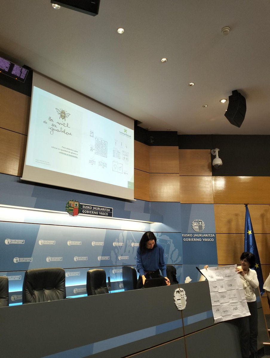 AukerAbility's tweet photo. @lantegibatuak Presenta sus buenas prácticas en la capacitación de personas con discapacidad en igualdad de genero, dentro del Comité de Seguimiento del PO 2014-2020! Enhorabuena @EU_Social  @ComisionEuropea @Gob_eus #FSE https://t.co/3mTFpDdmby