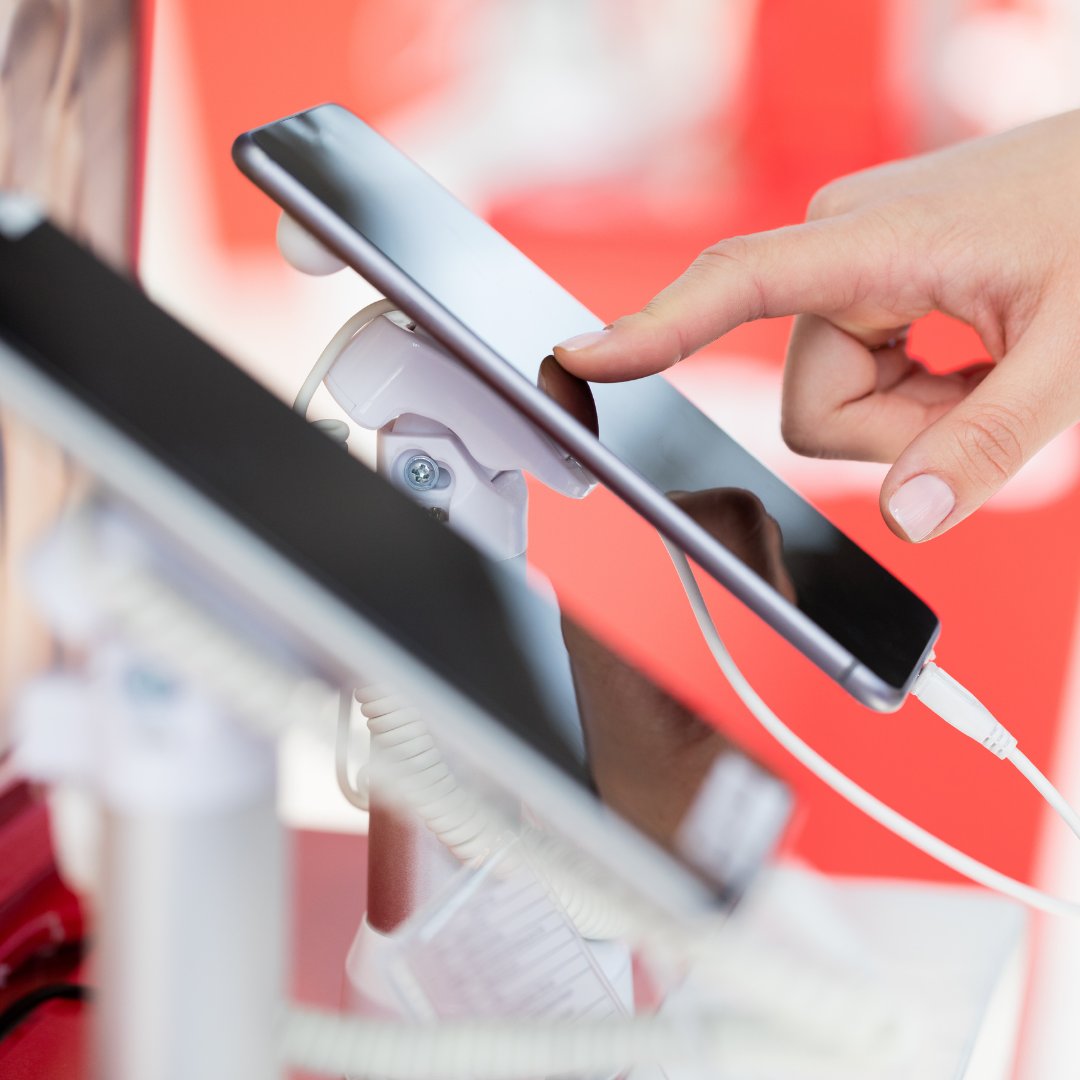 parknorthsa's tweet image. New phone, who dis? 📱

Stop by Verizon at Park North to check out our different phones and plans! 

#verizonwireless #parknorthsa #cleaningideas #shoppingcenter #sanantonio #shopparknorth #retailtherapy