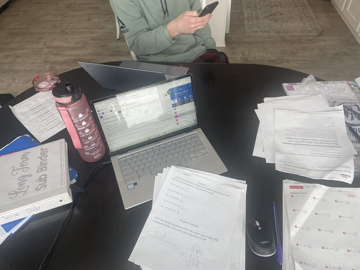 Blended learning days are a little better when I get to work with my husband 💙 <a href="/Mr_TGlynn/">Tyler Glynn</a> #missmystudents I actually very much dislike snow days!! Give me the kids in person!!