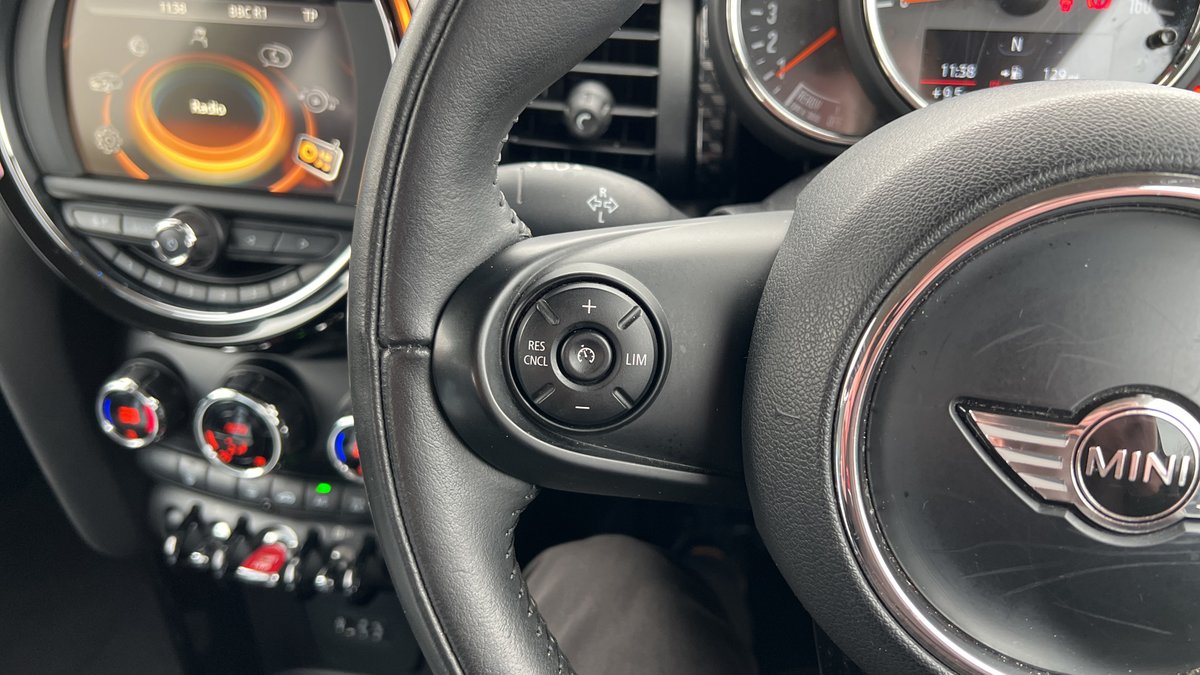 MotorParks's tweet image. ♥FRESH STOCK♥

2016 (66) Mini Cooper SD in Volcanic Orange available at Oldham Motors. Features include LED Lights with Dusk Sensors, Cruise Control and Climate Control.

More info here: motorparks.co.uk/used-car-detai…

#Mini #UsedMini #MiniSD #OldhamMotors #Motorparks #UsedMiniManc