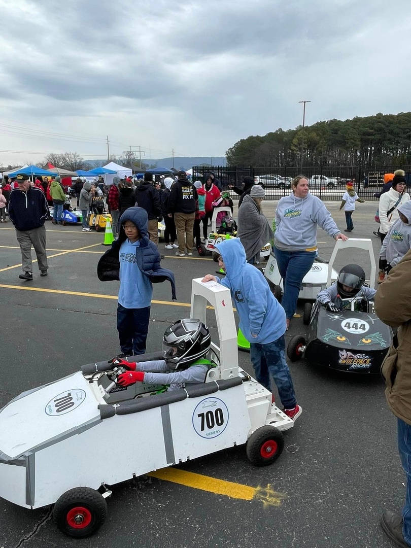 AlabamaAchieves's tweet photo. #SchoolHighlight Elementary students at Huntsville City Schools recently got the chance to participate in the Greenpower Goblin Cup races! In Greenpower, students build and race electric-powered cars. How cool is that? https://t.co/w1M97LUt6M