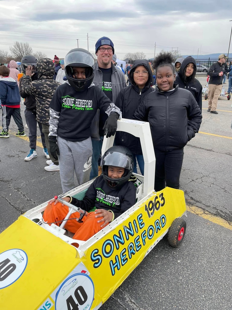 AlabamaAchieves's tweet photo. #SchoolHighlight Elementary students at Huntsville City Schools recently got the chance to participate in the Greenpower Goblin Cup races! In Greenpower, students build and race electric-powered cars. How cool is that? https://t.co/w1M97LUt6M